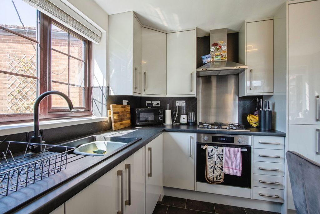 Property photo 2 of 15 Kitchen/Diner