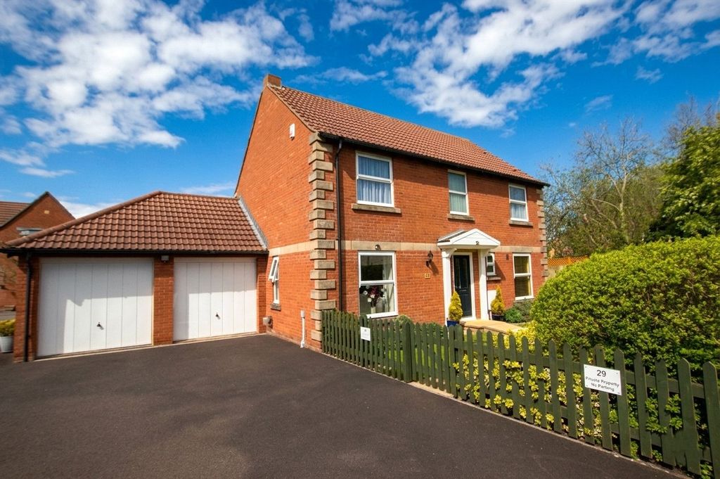 Property photo 1 of 19 Picture No. 09