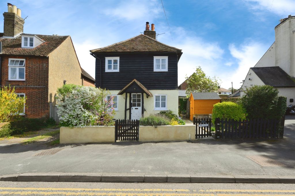 Property photo 1 of 17