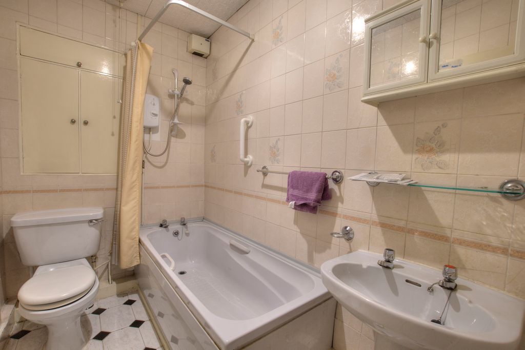 Property photo 3 of 21 3