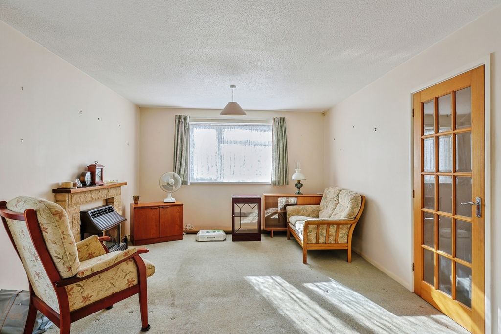 Property photo 2 of 17 Photo