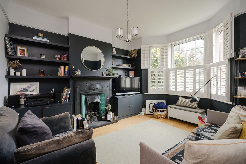 Property photo 2 of 16