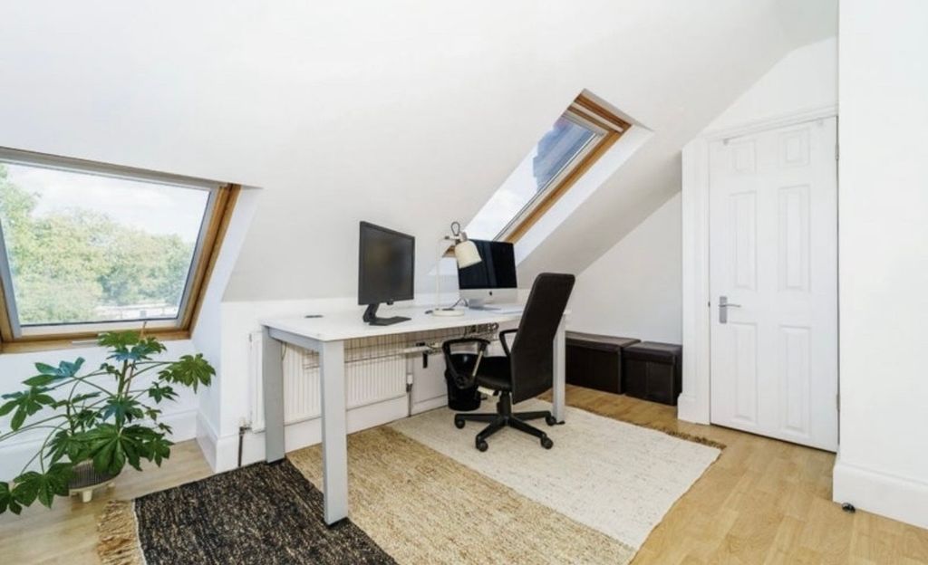 Property photo 2 of 7