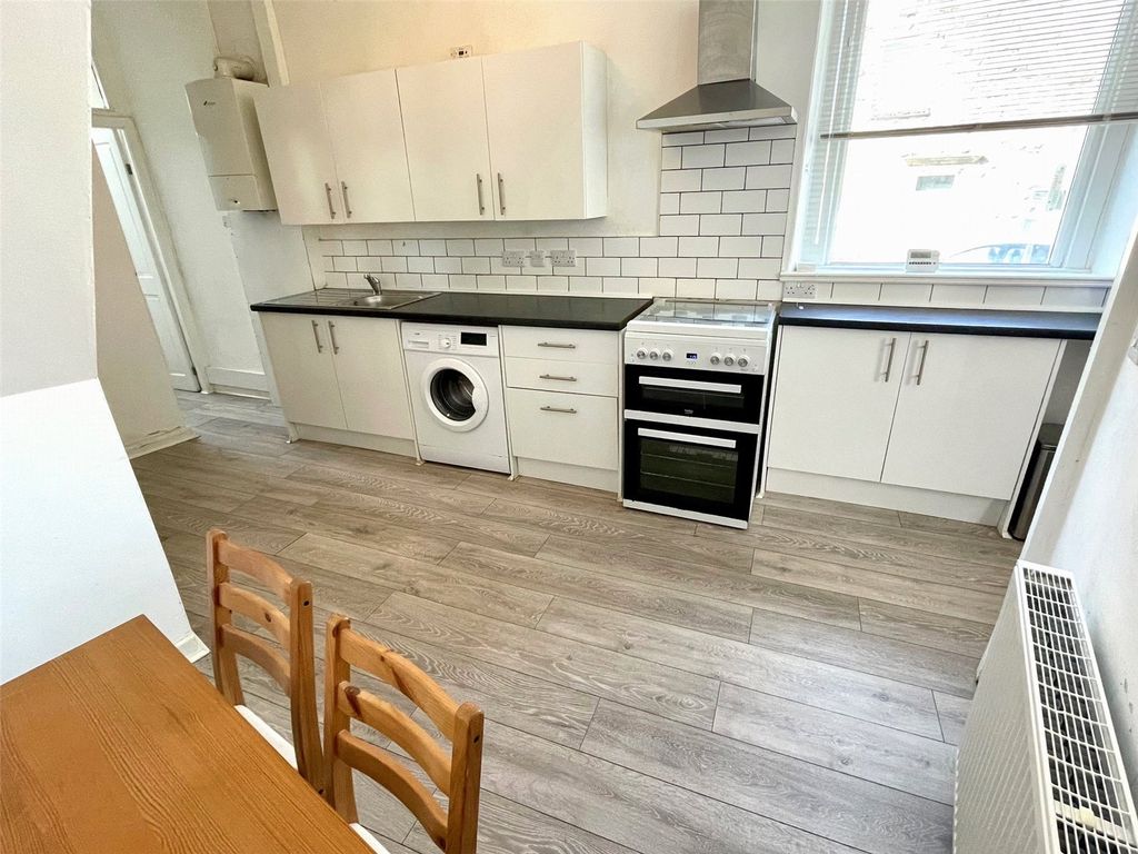 Property photo 3 of 14 Kitchen Diner