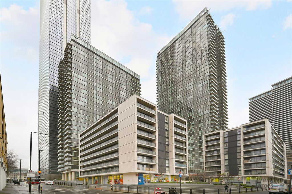 Property photo 1 of 7 Landmark West Tower (2).Jpg
