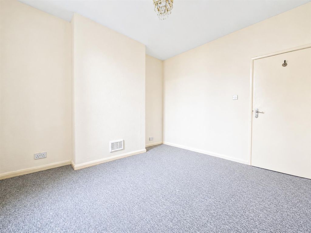 Property photo 2 of 14 Lorna10.Png