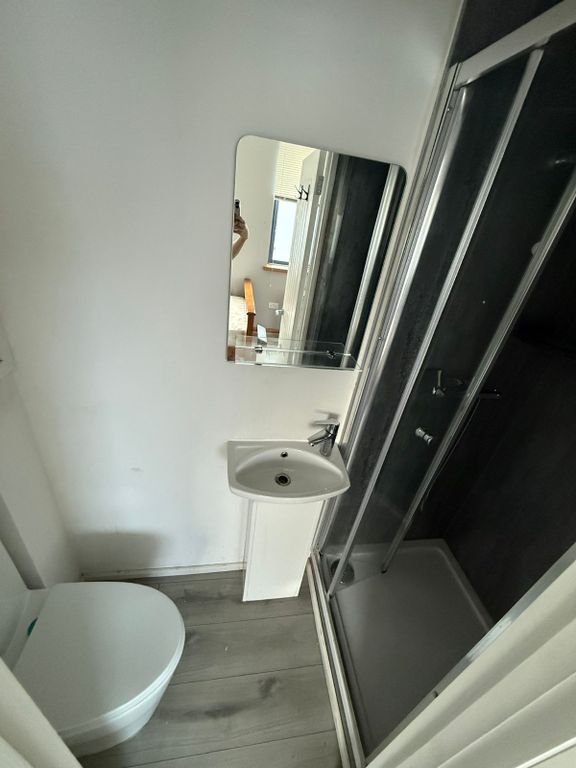 Property photo 3 of 3