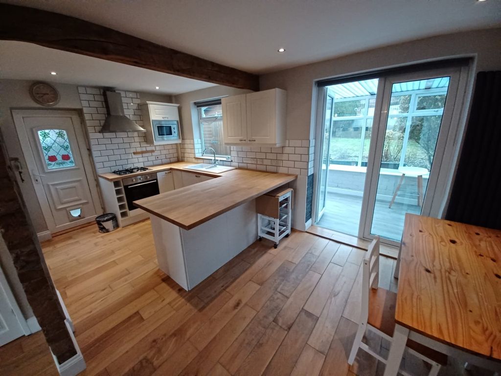 Property photo 1 of 32 Picture No. 18