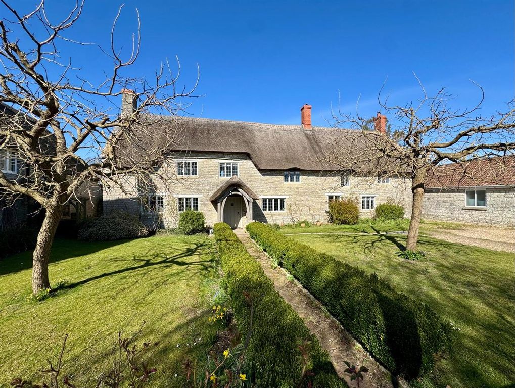Property photo 1 of 19 Front Shot Vine Cottage.Jpeg