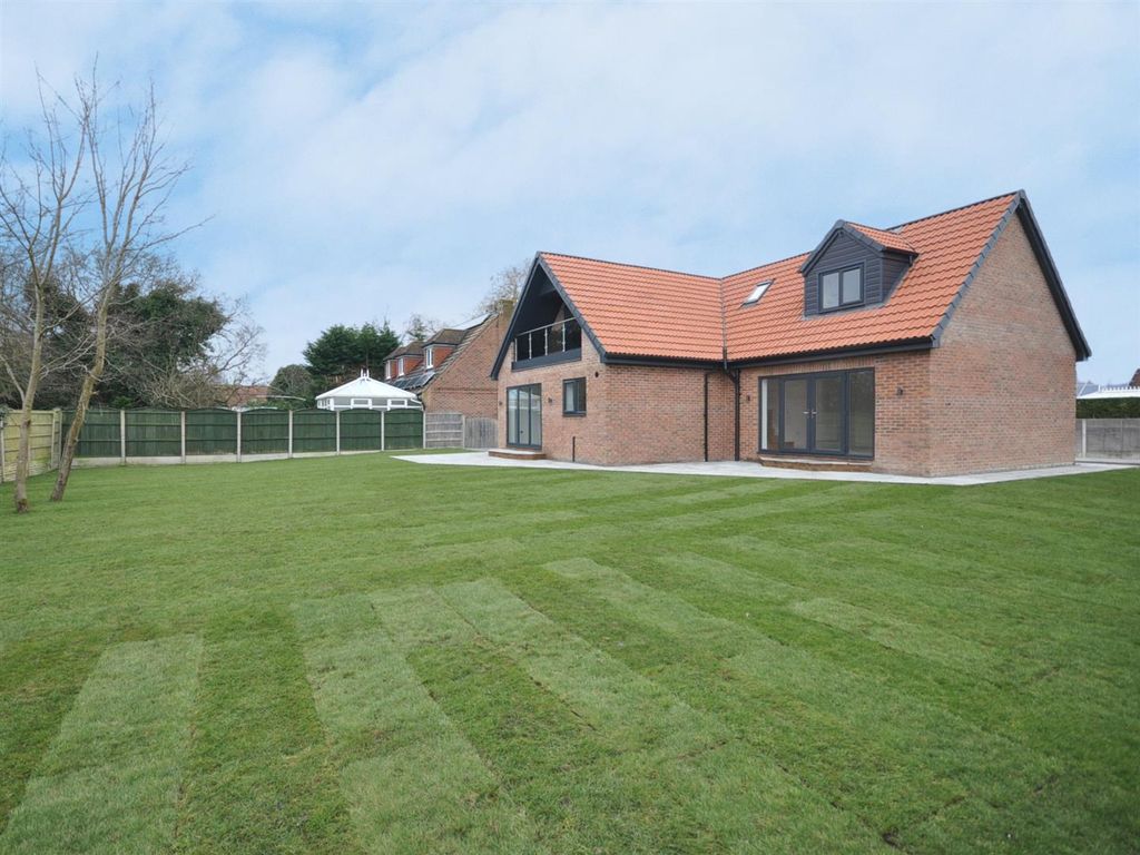 Property photo 1 of 32 Blue Sky (13).Png