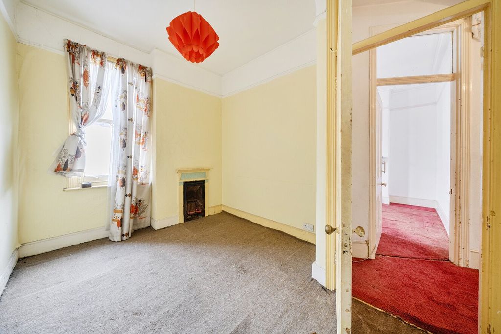 Property photo 3 of 17 Picture No. 05