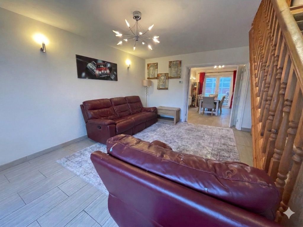 Property photo 3 of 14 4859554