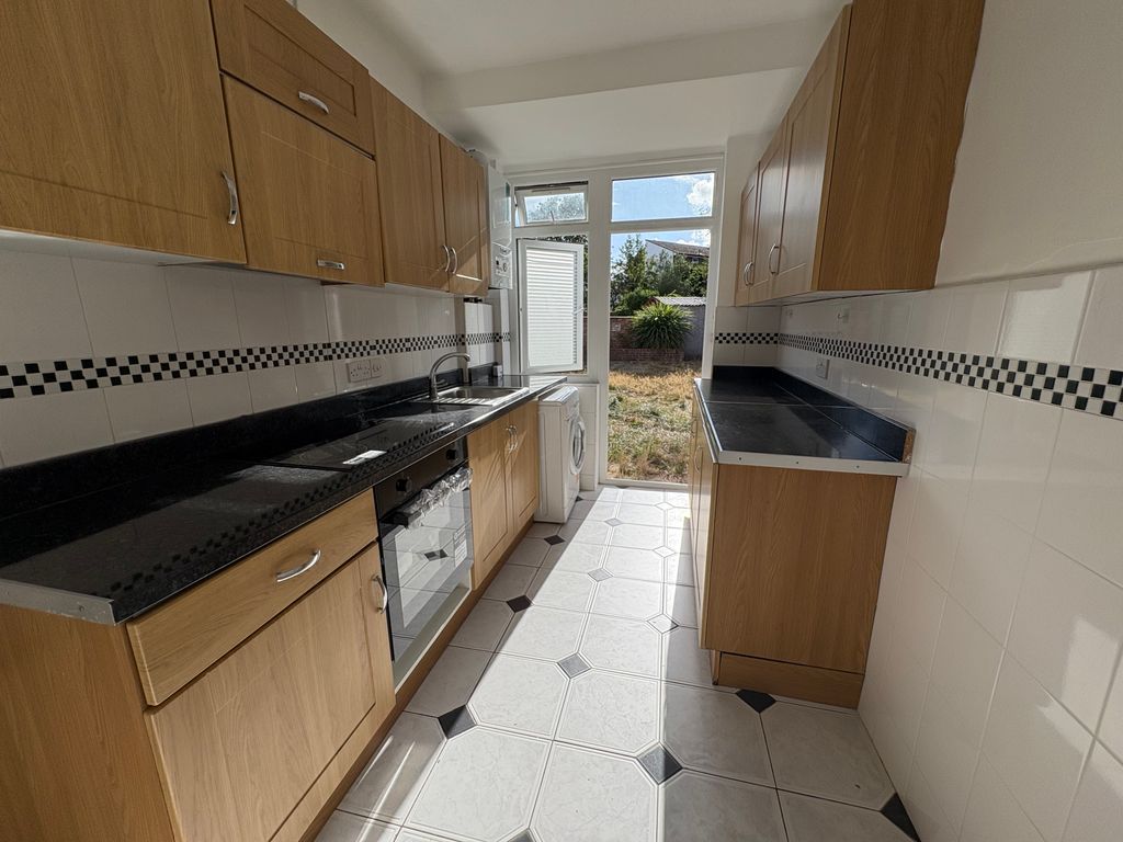Property photo 3 of 13 Img_7646