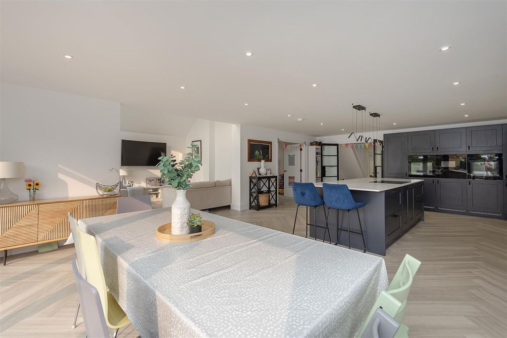 Property photo 3 of 12 Dsc_9301.Jpg