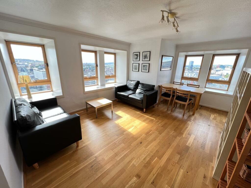 Property photo 2 of 9