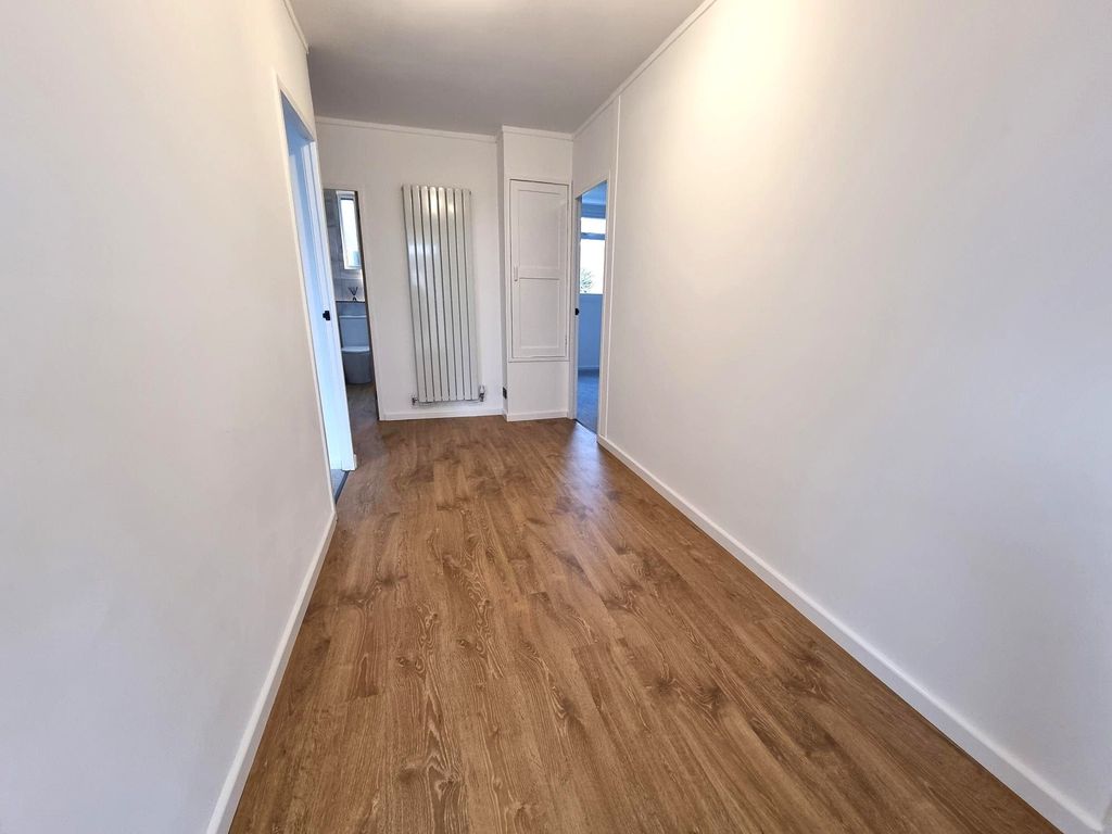 Property photo 3 of 20 Hallway