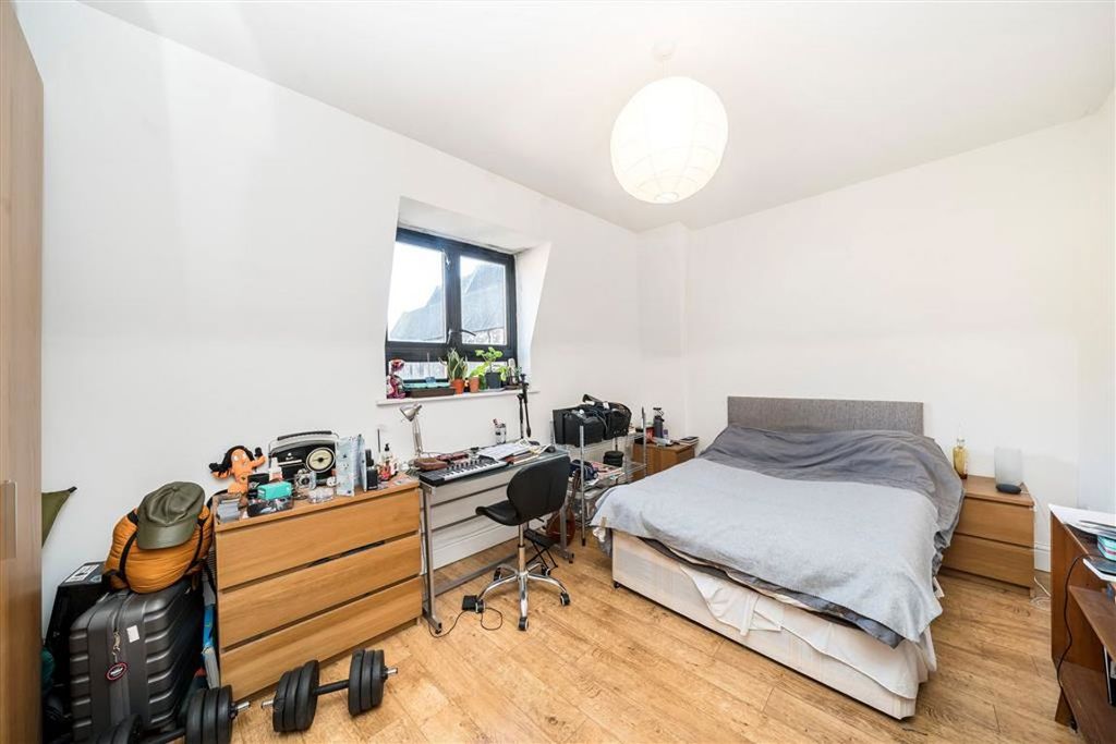 Property photo 3 of 4