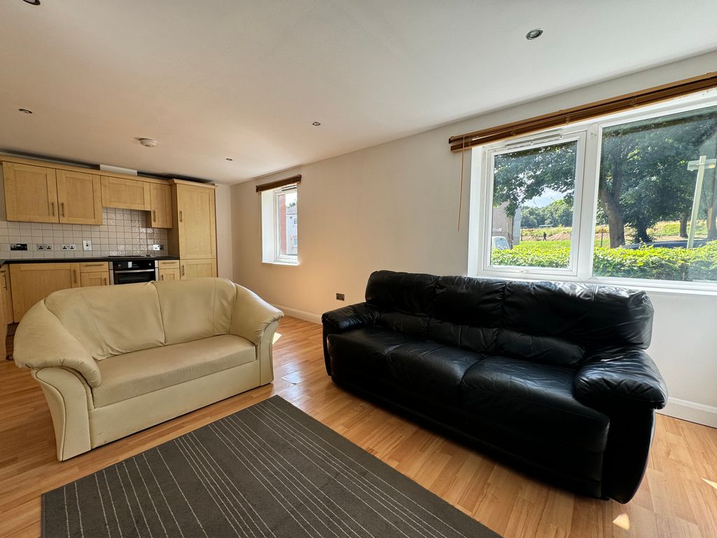 Property photo 1 of 9 Img_4491