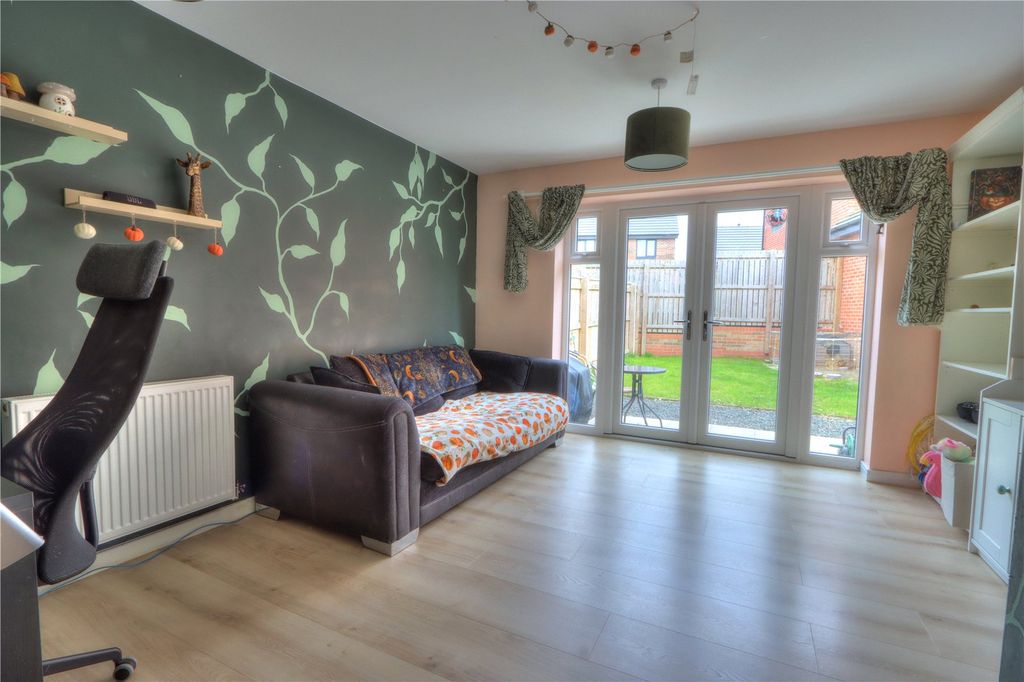 Property photo 2 of 11 Picture No. 07