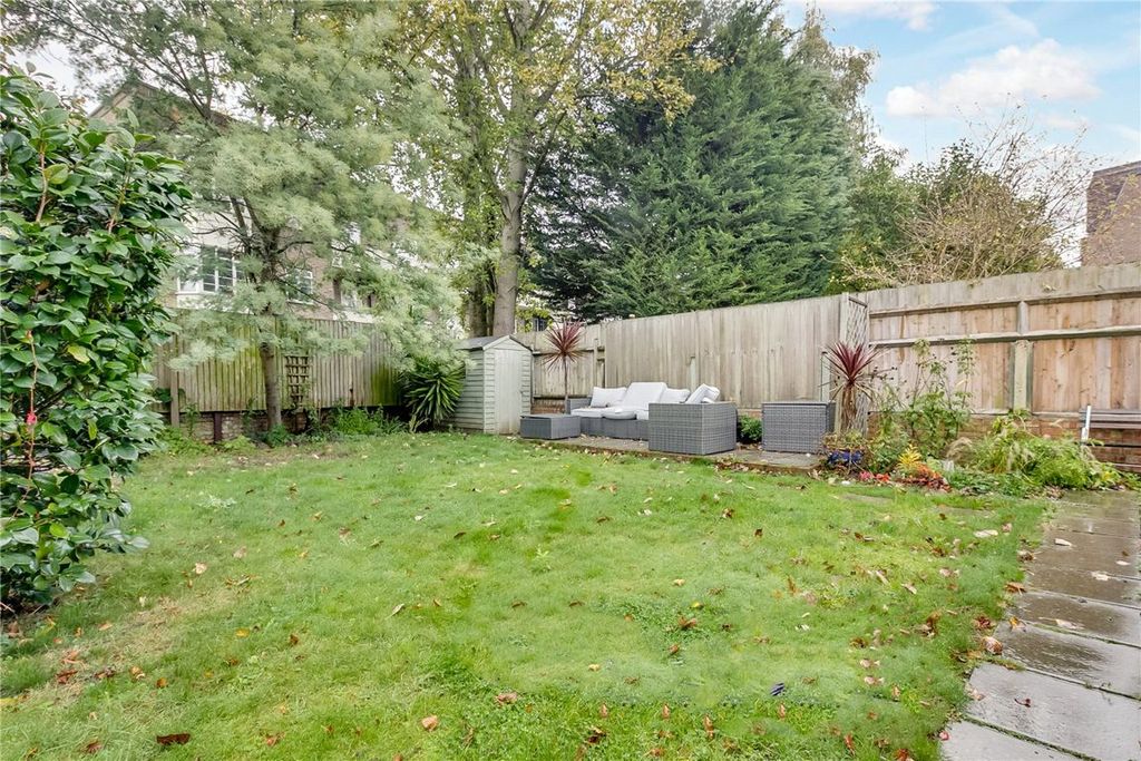 Property photo 3 of 6