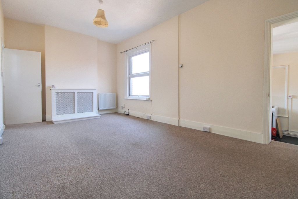 Property photo 2 of 6 Picture No. 04