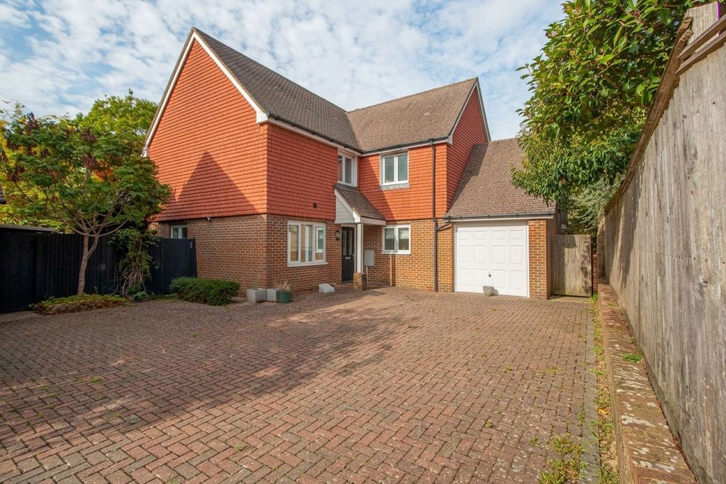 Property photo 1 of 22