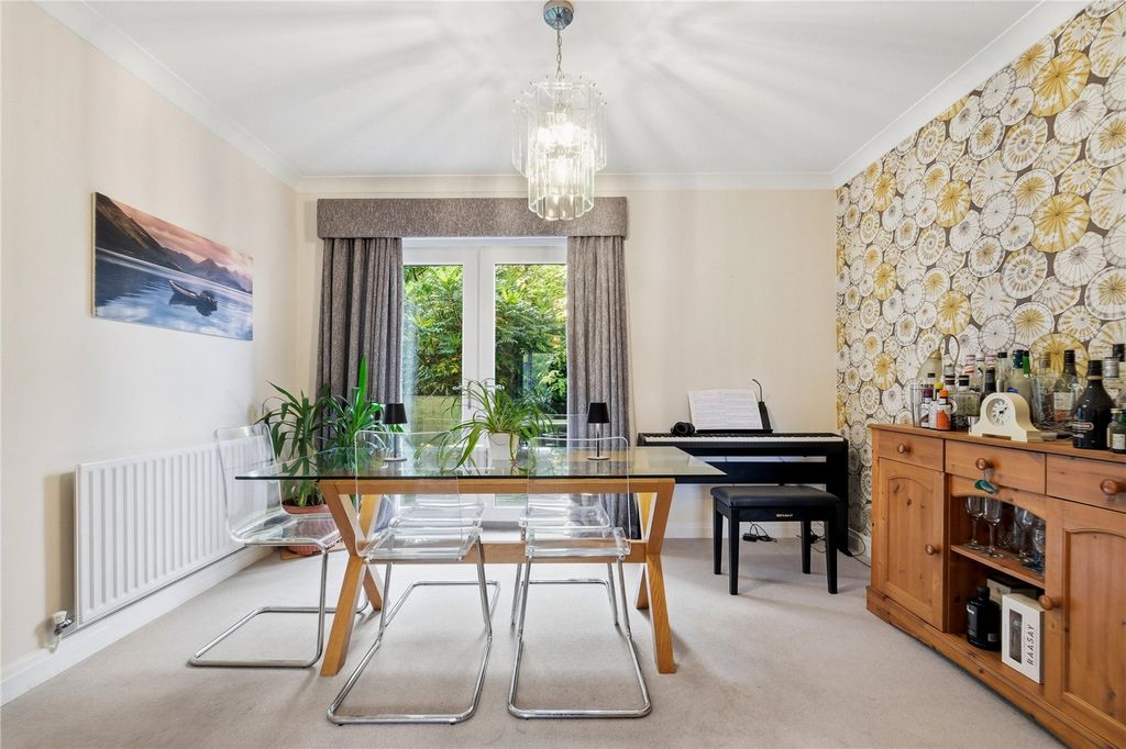 Property photo 3 of 47 Dining