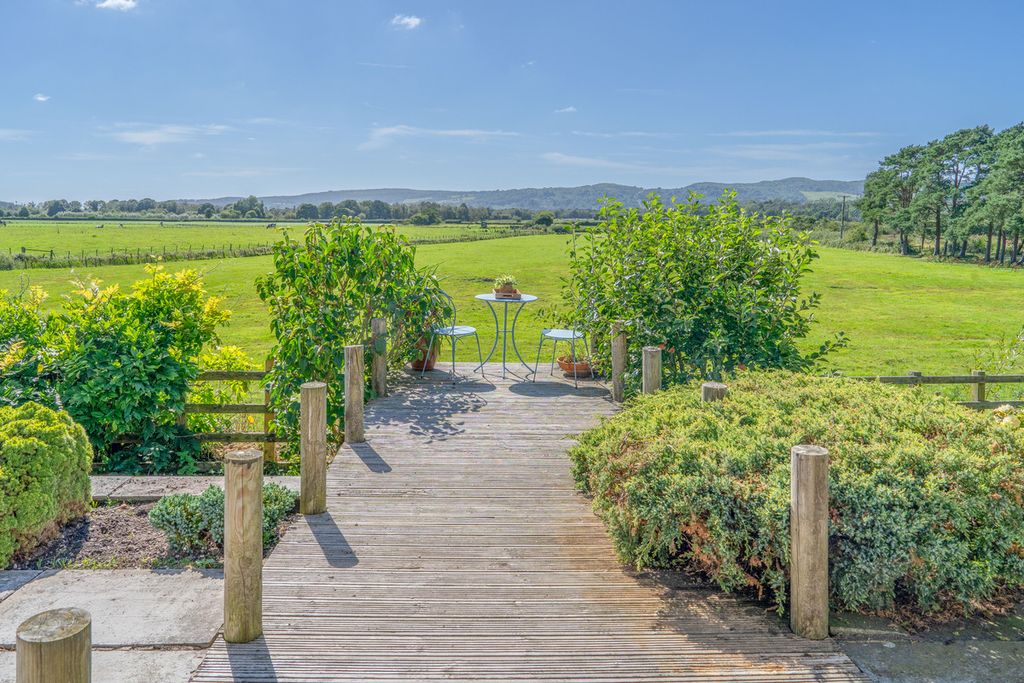 Property photo 2 of 44