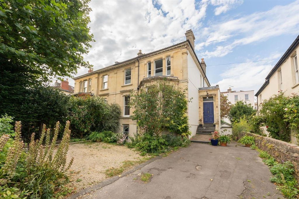 Property photo 1 of 35 34-St-Matthews-Road-Bs6-5Tu-36.Jpg