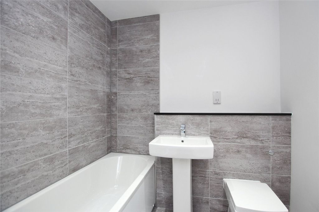 Property photo 3 of 5 Bathroom