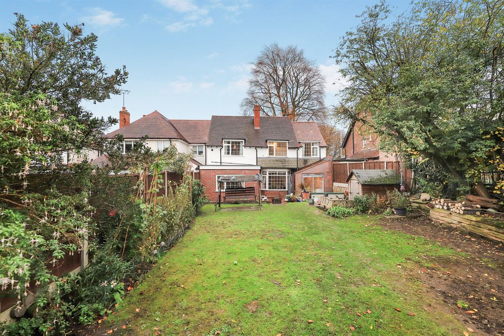 Property photo 2 of 17