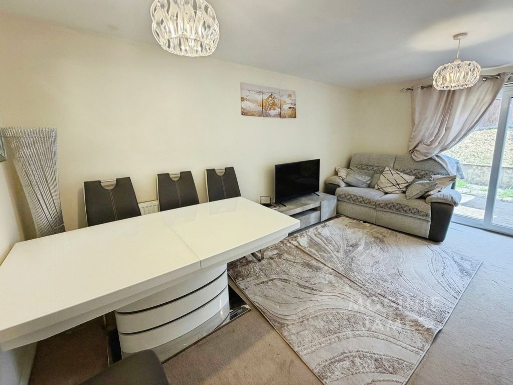Property photo 3 of 12 Pbox-Img.Jpg