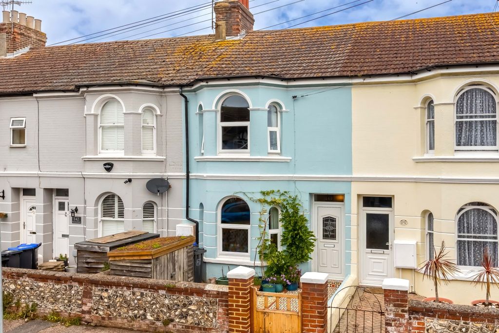 Property photo 1 of 21 Pavilion Rd_21
