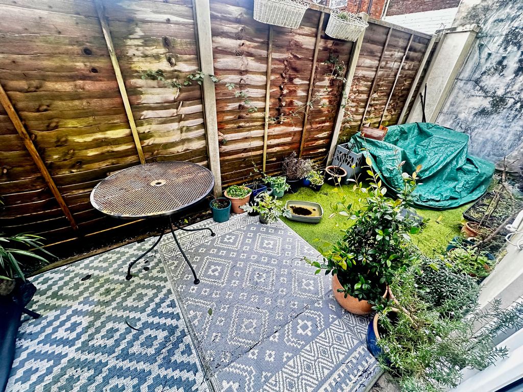 Property photo 3 of 12 Image