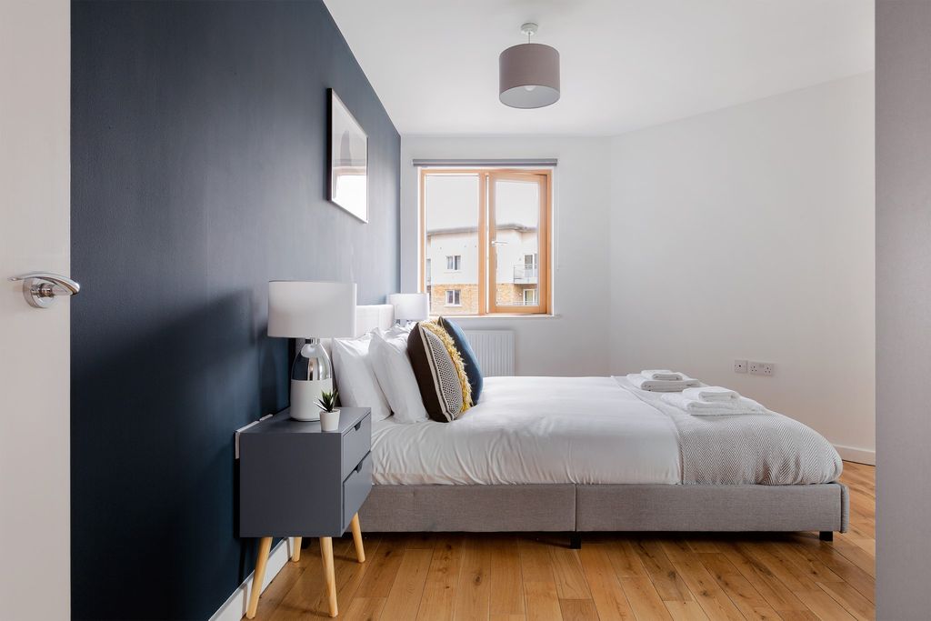 Property photo 3 of 20 Bedroom