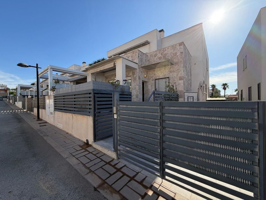 Property photo 1 of 50