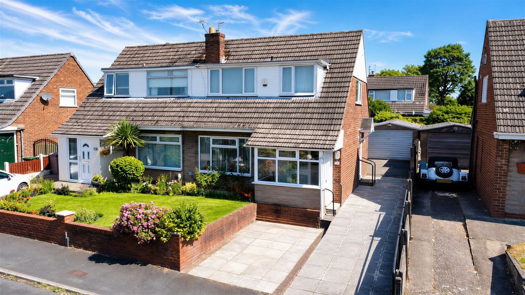 Property photo 1 of 26 Windermere Drive For Sale
