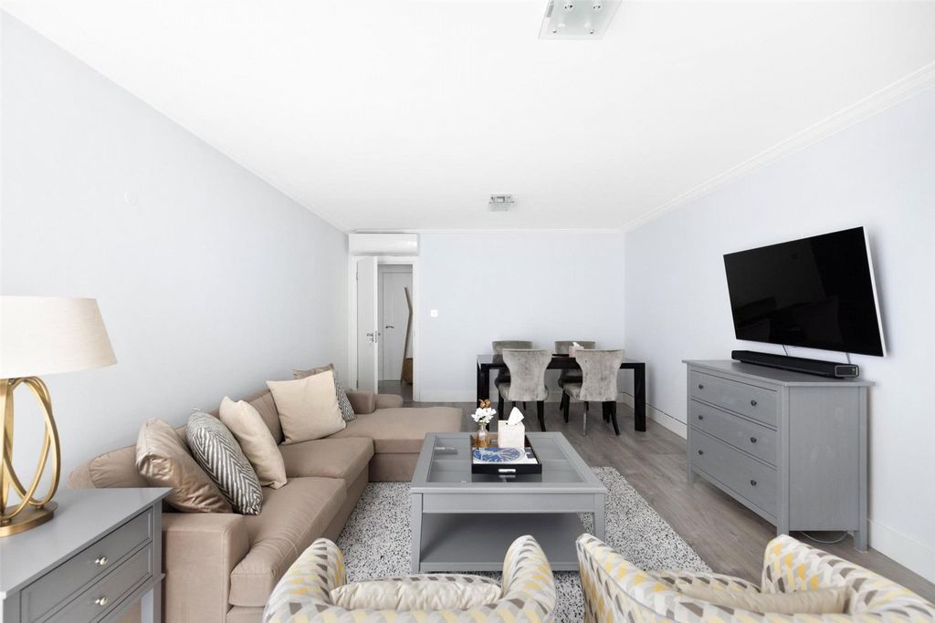 Property photo 1 of 16 Picture No. 06