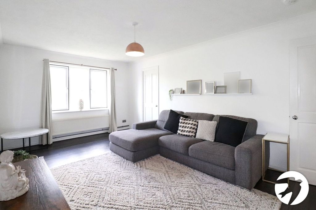 Property photo 2 of 10 Picture No. 15