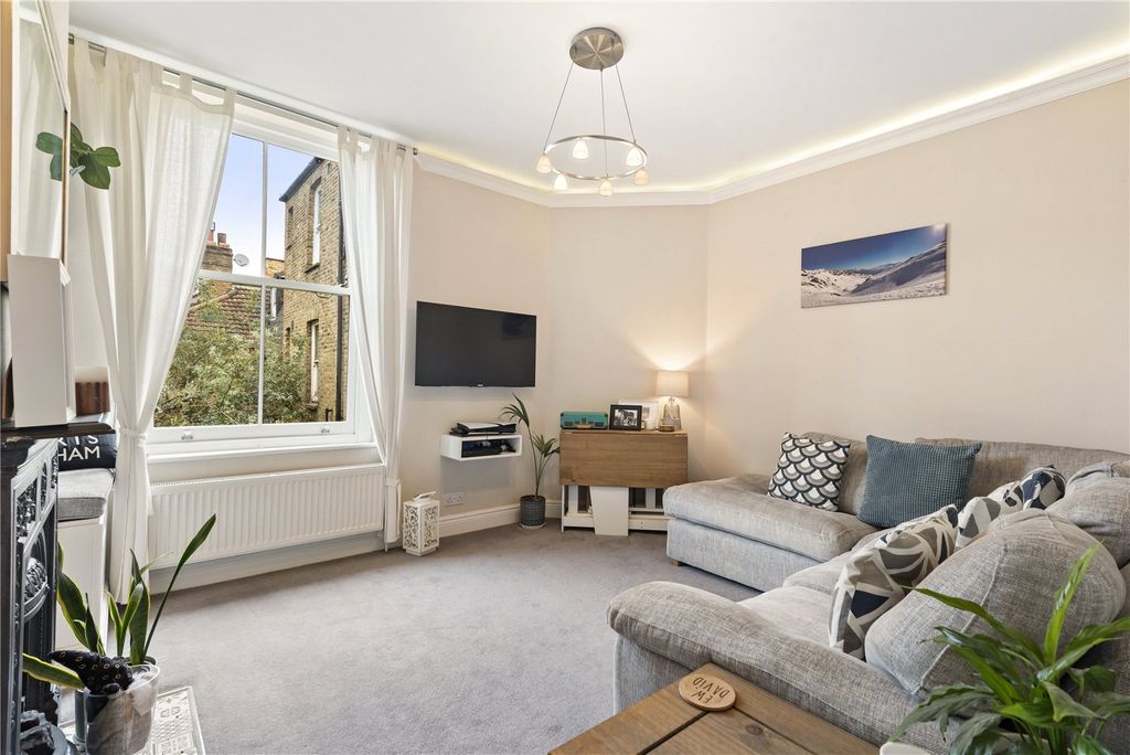 Property photo 2 of 9 Reception Room
