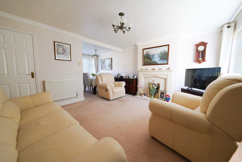 Property photo 3 of 16 Dsc01014