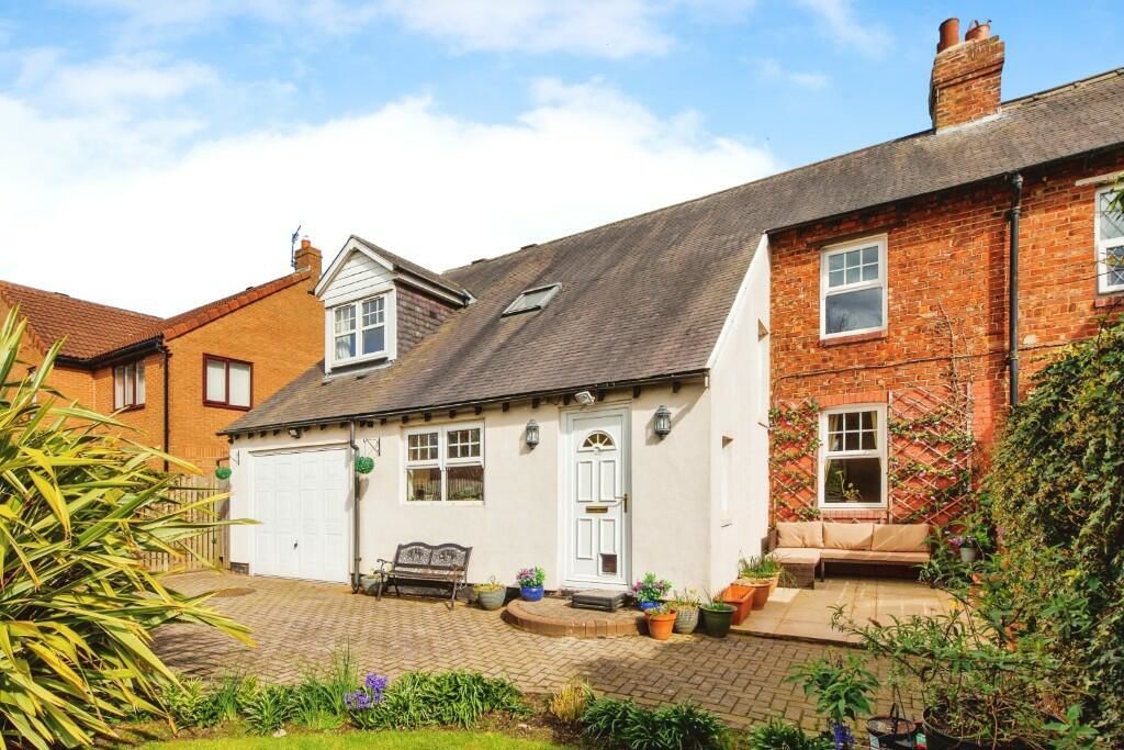 Property photo 1 of 17 Photo 9