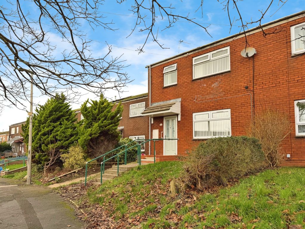 Property photo 1 of 12