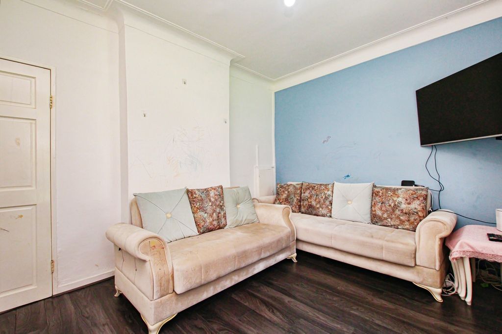 Property photo 3 of 20 Img_1969