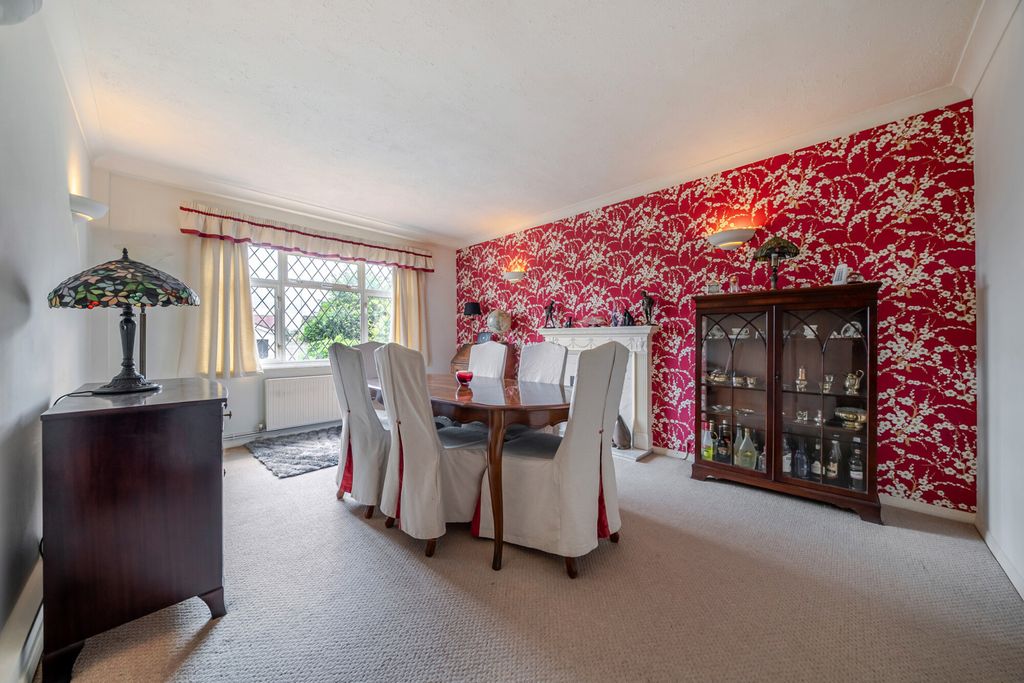 Property photo 3 of 22 1478308-11-6A2932...