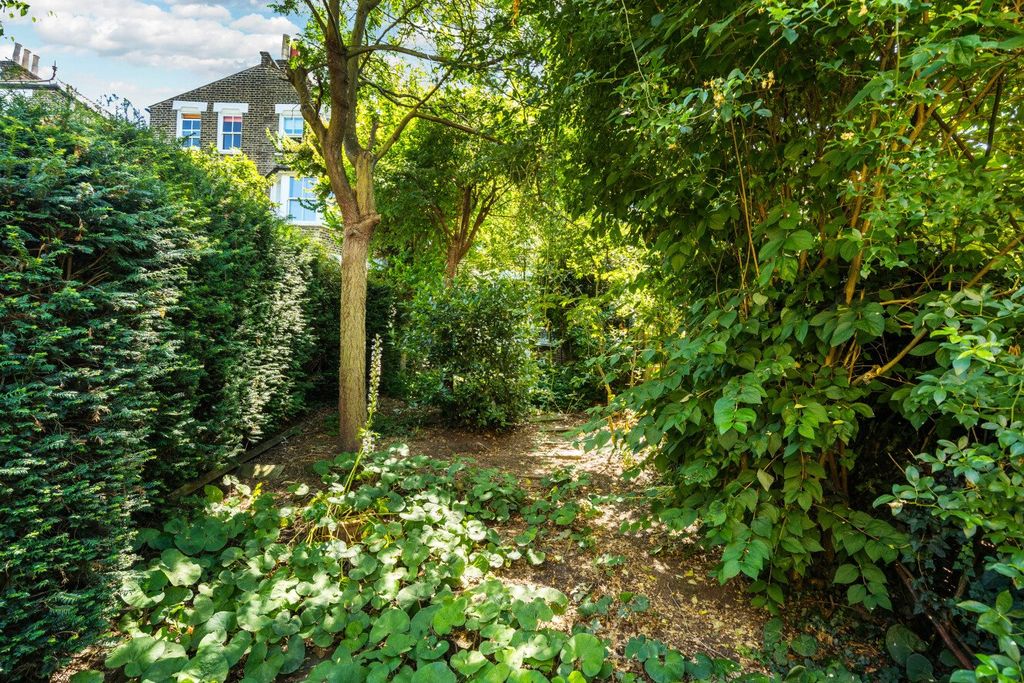 Property photo 3 of 23 Picture No. 23