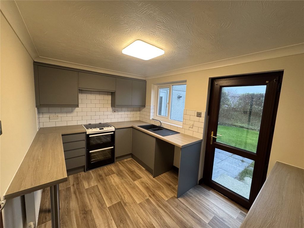 Property photo 3 of 17 Picture No. 22