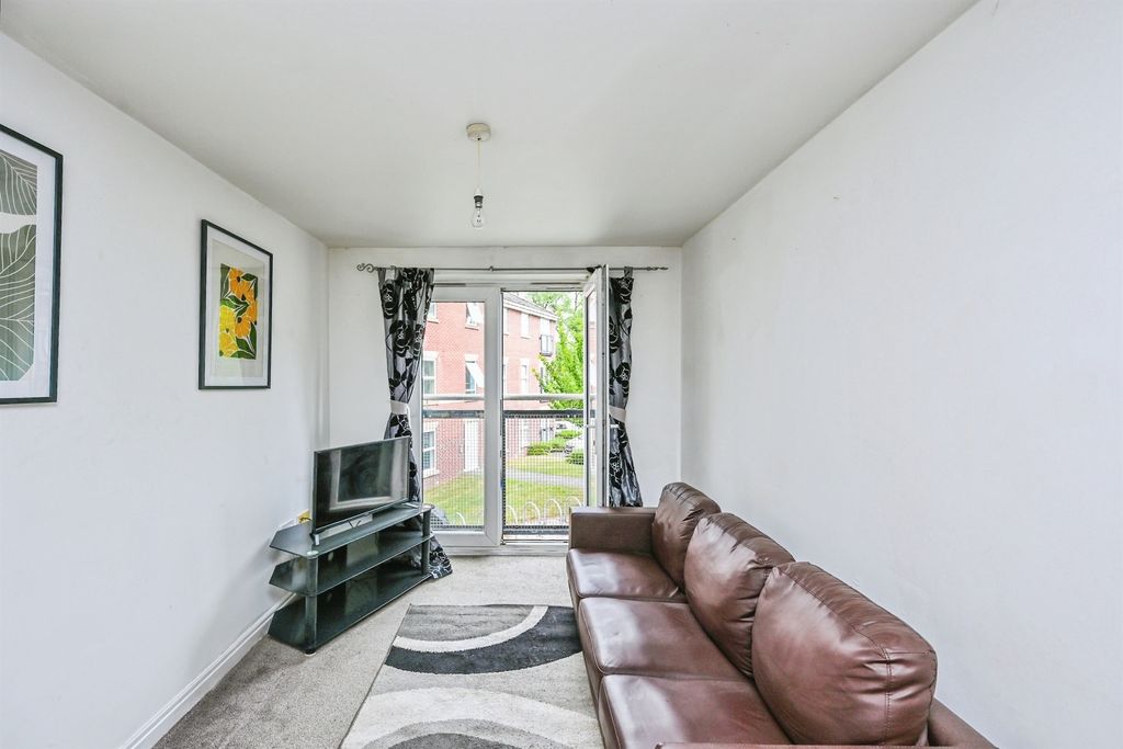 Property photo 3 of 9
