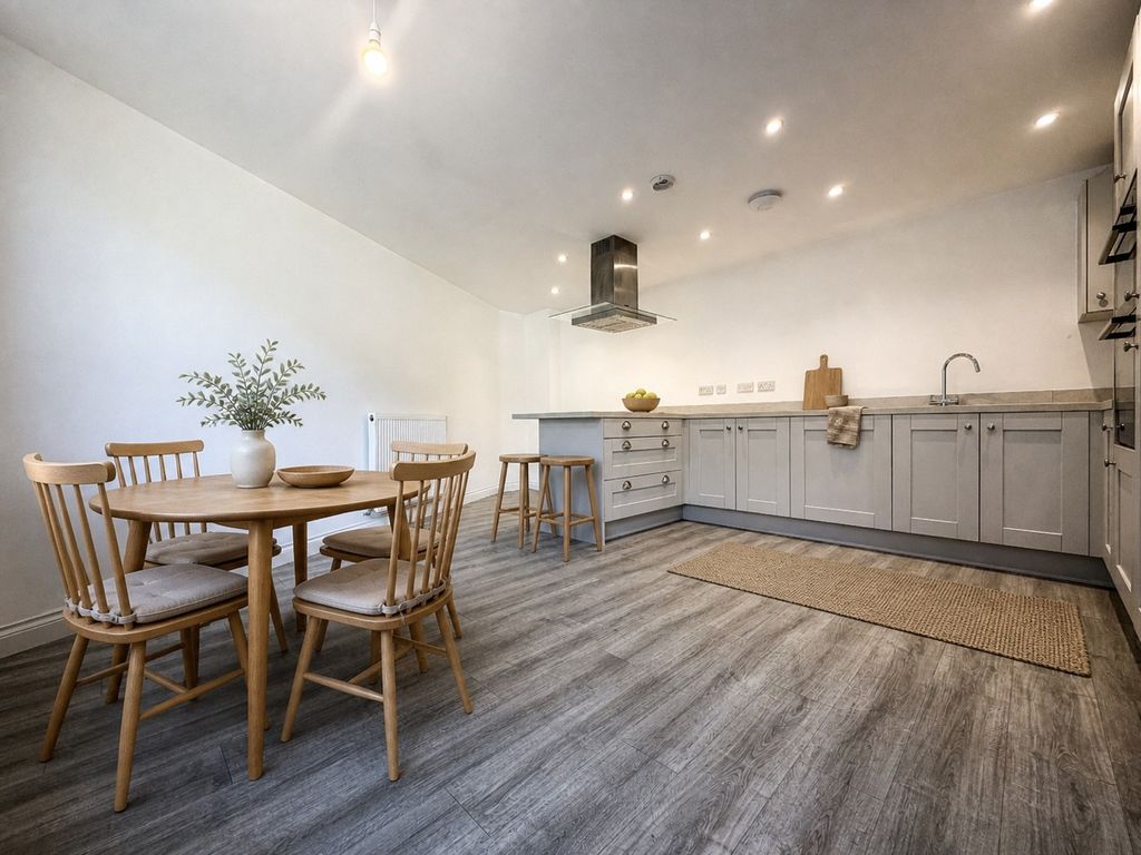 Property photo 3 of 29 5167336
