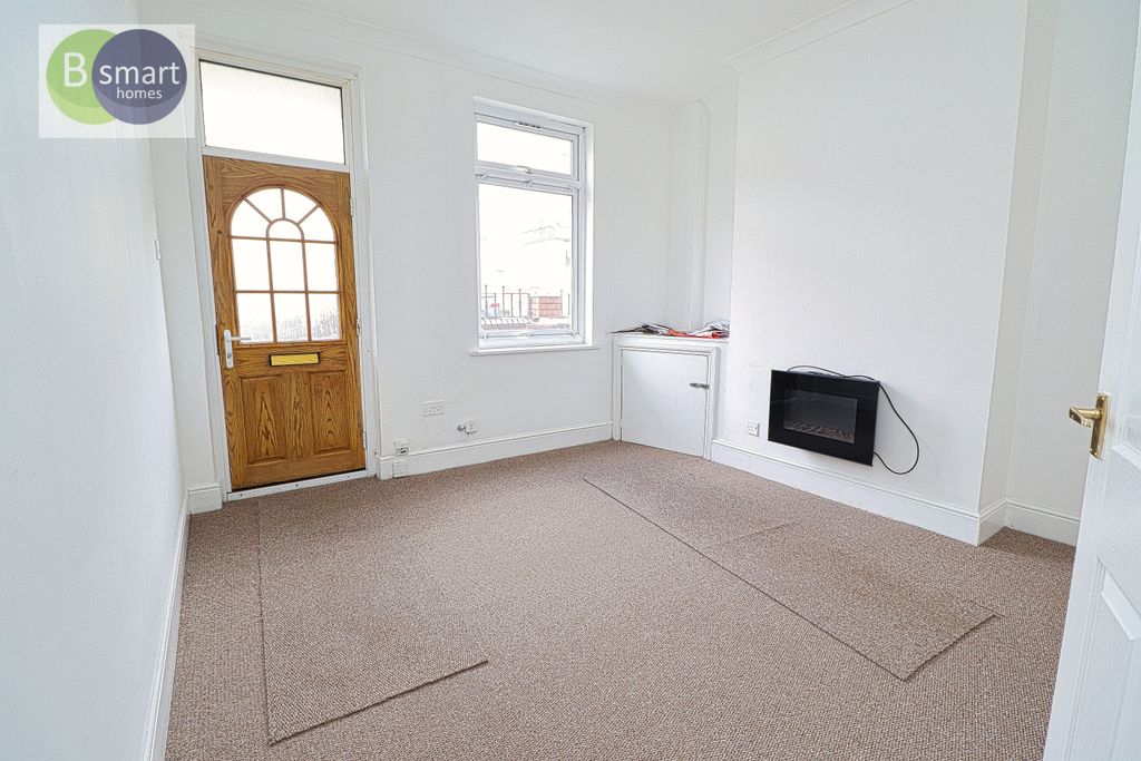 Property photo 2 of 10 Img_3128